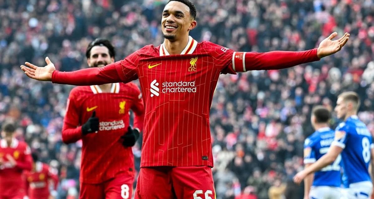 Tampil Tak Maksimal, Trent Alexander-Arnold Jadi Sasaran Kritik