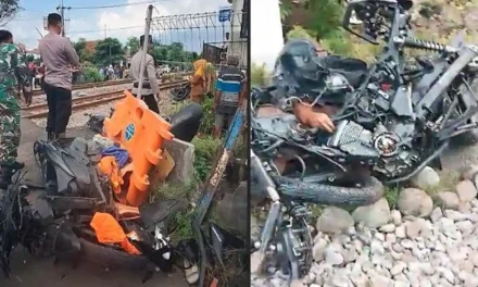 Terobos Perlintasan, Pemotor Tewas Di Sambar KA Di Kalideres