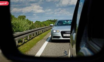 Kaca Spion Di Kendaraan Mobil Dan Juga Beberapa Fungsinya