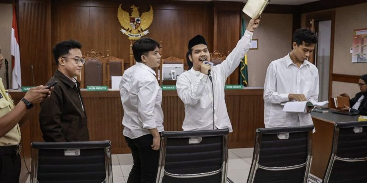 Majelis Hakim Bacakan Putusan Kasus Delpedro Cs Dan Bebas
