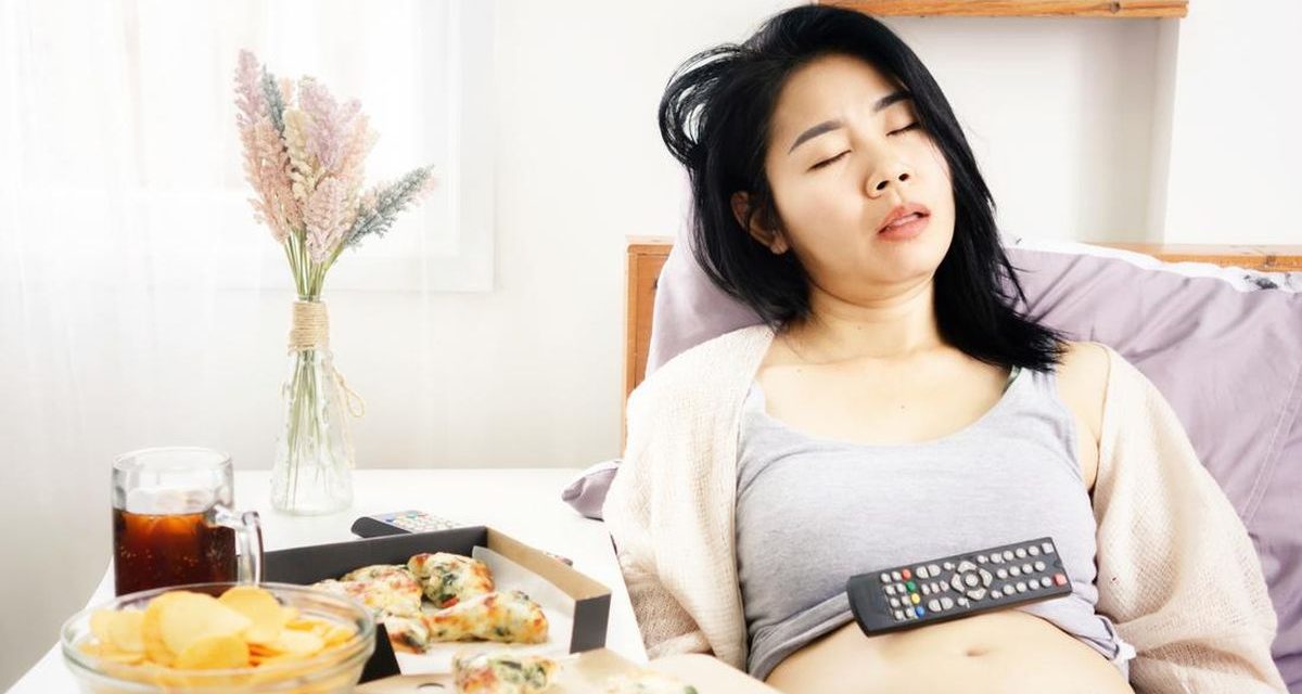 Tubuh Merasa Mengantuk Setelah Makan Siang, Ini Penjelasannya