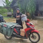 Aksi Sosial Dwi Yang Setia Mengirim Makanan Untuk Lansia