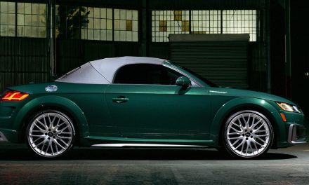 Audi TT Roadster Mobil Sport Convertible Dengan Desain Ikonik